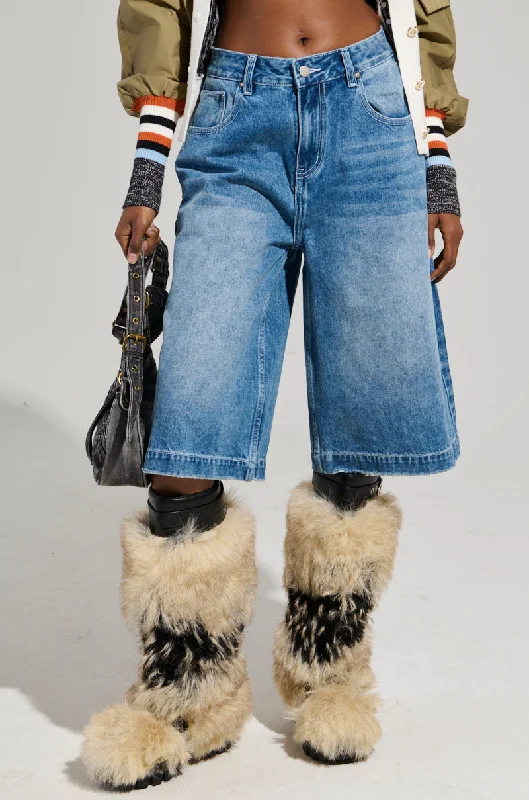 Bold fashion choices for the confident woman LITERAL PERFECTION BLUE DENIM BERMUDA SHORTS Bold fashion choices for the confident woman LITERAL PERFECTION BLUE DENIM BERMUDA SHORTS