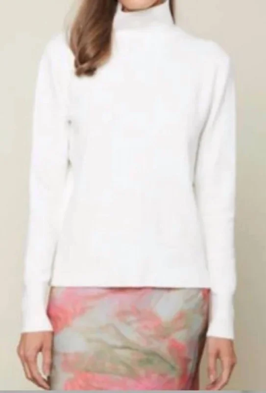 Look and feel your best in our women’s wear   Joplin In Winter White