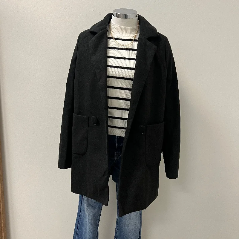 Trendsetting women’s clothing for fashion lovers   Coat-Black