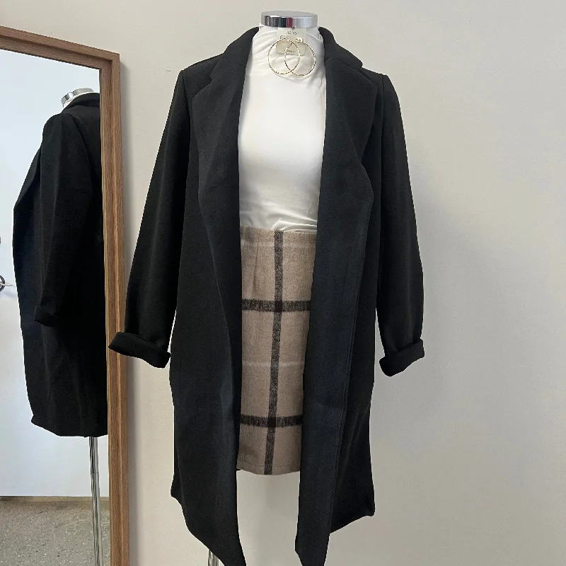 Stylish women’s clothing designed for comfort   Saraya Coat -Black
