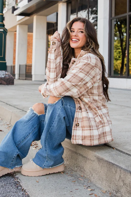 Elegant casual clothing for modern women Through The Leaves Khaki Sherpa Plaid Shacket Elegant casual clothing for modern women Through The Leaves Khaki Sherpa Plaid Shacket